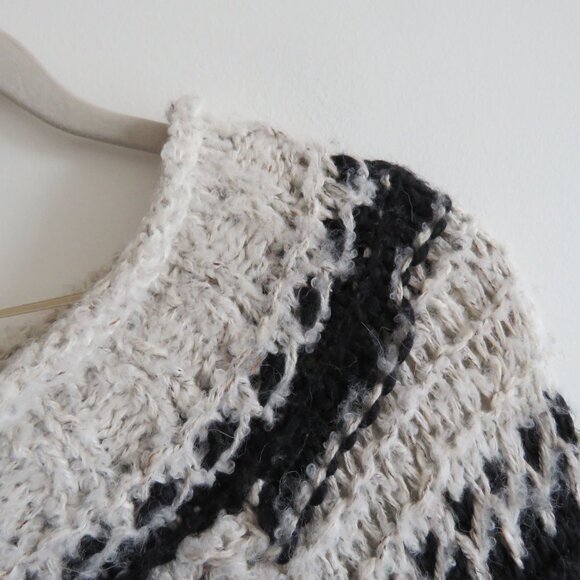 FREE PEOPLE Silver Reed Fair Isle Black White Crochet Wool Boho Sweater Sz XS - Picture 5 of 15